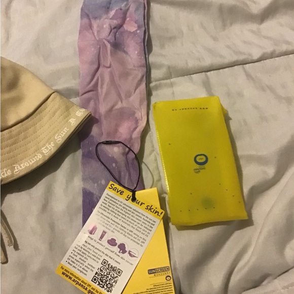 Oh Sunny beige bucket fisherman hat w/ park covers & bag NWT - Picture 4 of 8